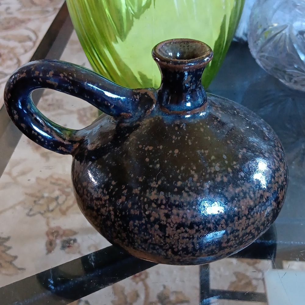FREYA POTTERY OIL LAMP